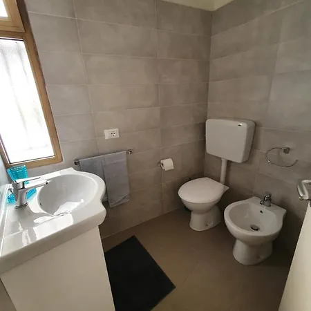 Casa Gemma Piano Terra دْيانو مارينا